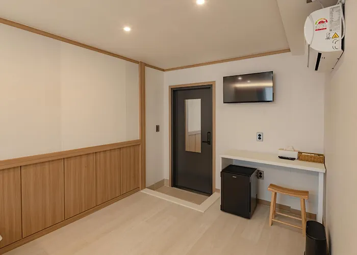 Zip1972hostel Dongdaemun * Seoul